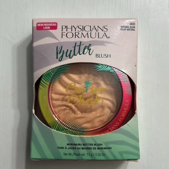 Makeup bundle - Picture 4 of 4